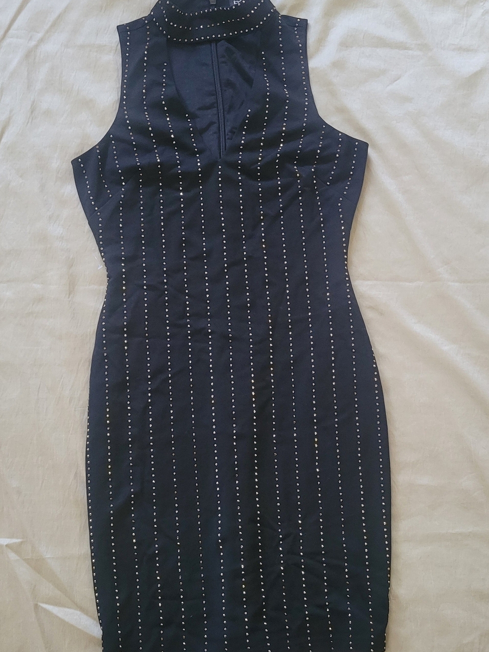bebe Black Sleeveless Stud-Striped Midi Dress
